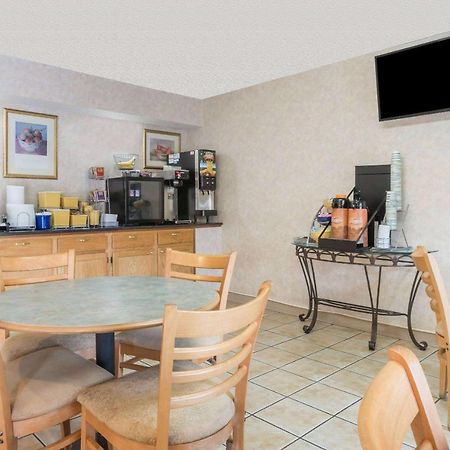 Days Inn By Wyndham Lenox Ma Ngoại thất bức ảnh