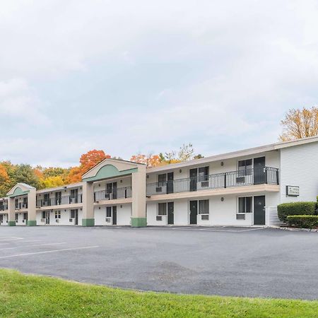 Days Inn By Wyndham Lenox Ma Ngoại thất bức ảnh