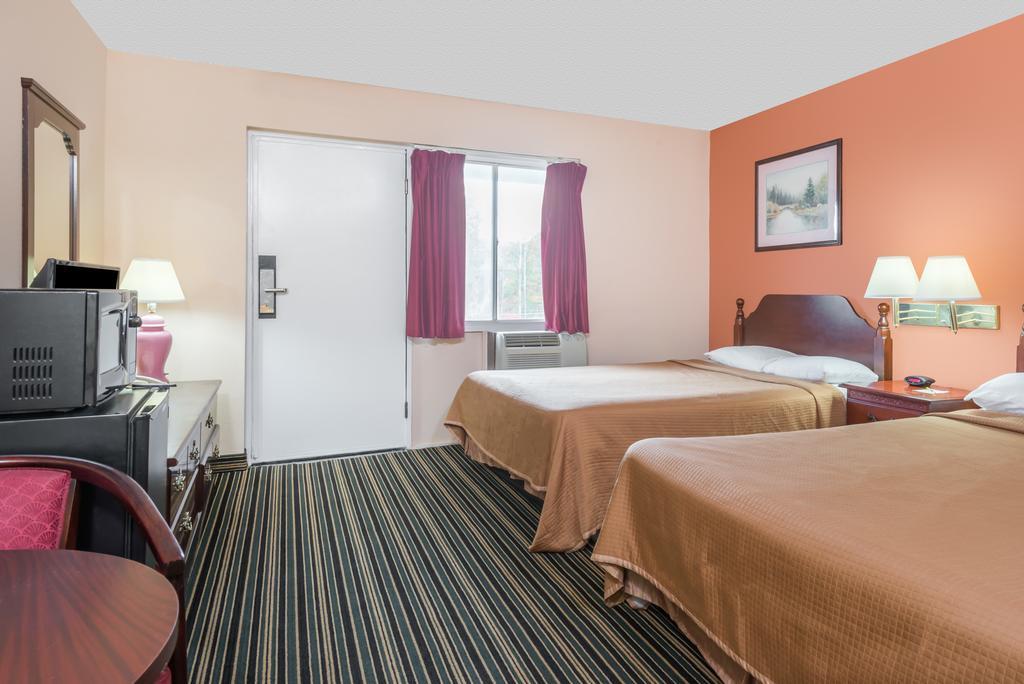 Days Inn By Wyndham Lenox Ma Ngoại thất bức ảnh