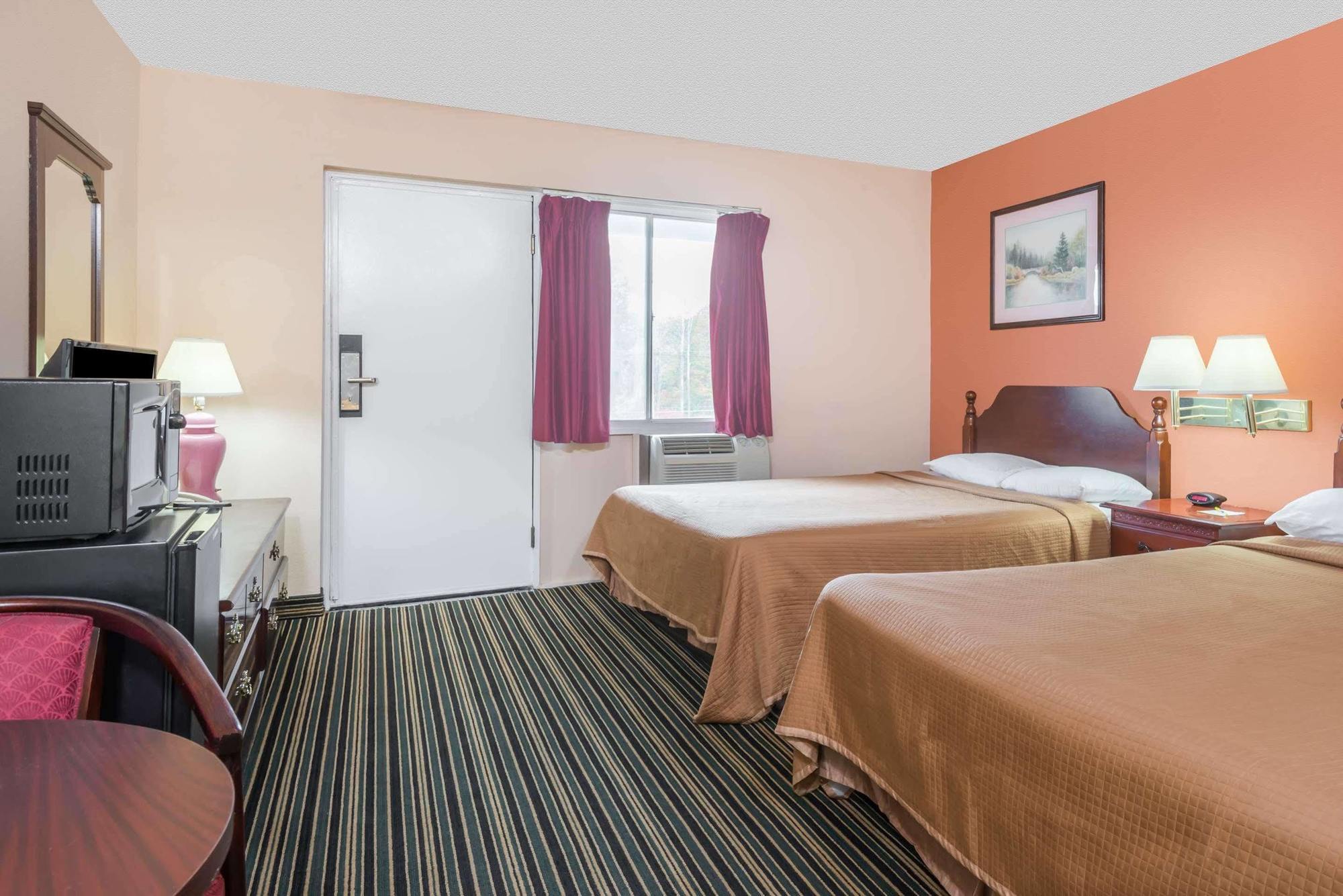 Days Inn By Wyndham Lenox Ma Ngoại thất bức ảnh