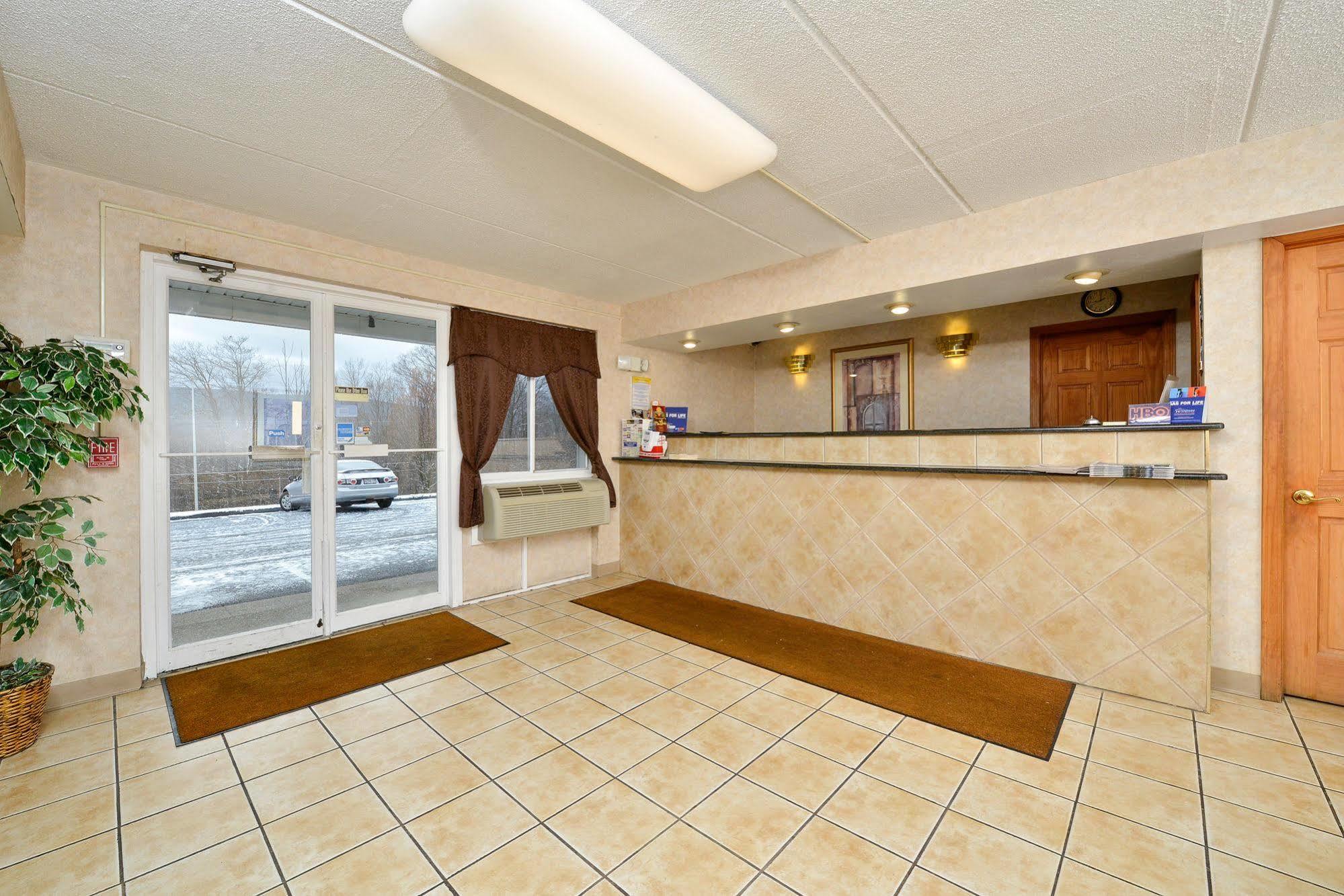 Days Inn By Wyndham Lenox Ma Ngoại thất bức ảnh